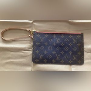 Louis Vuitton monogram neverfull GM pouch with red interior